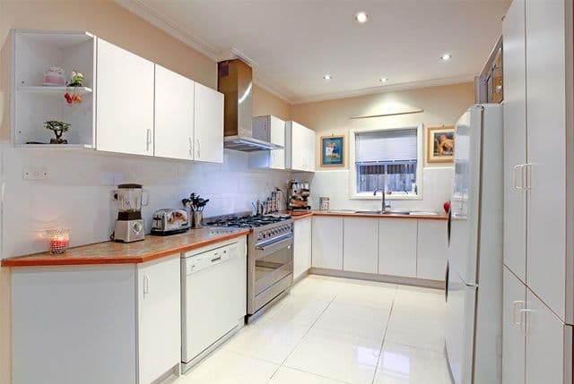106 Leamington Street, RESERVOIR VIC 3073, Reservoir - Thumbnail 6
