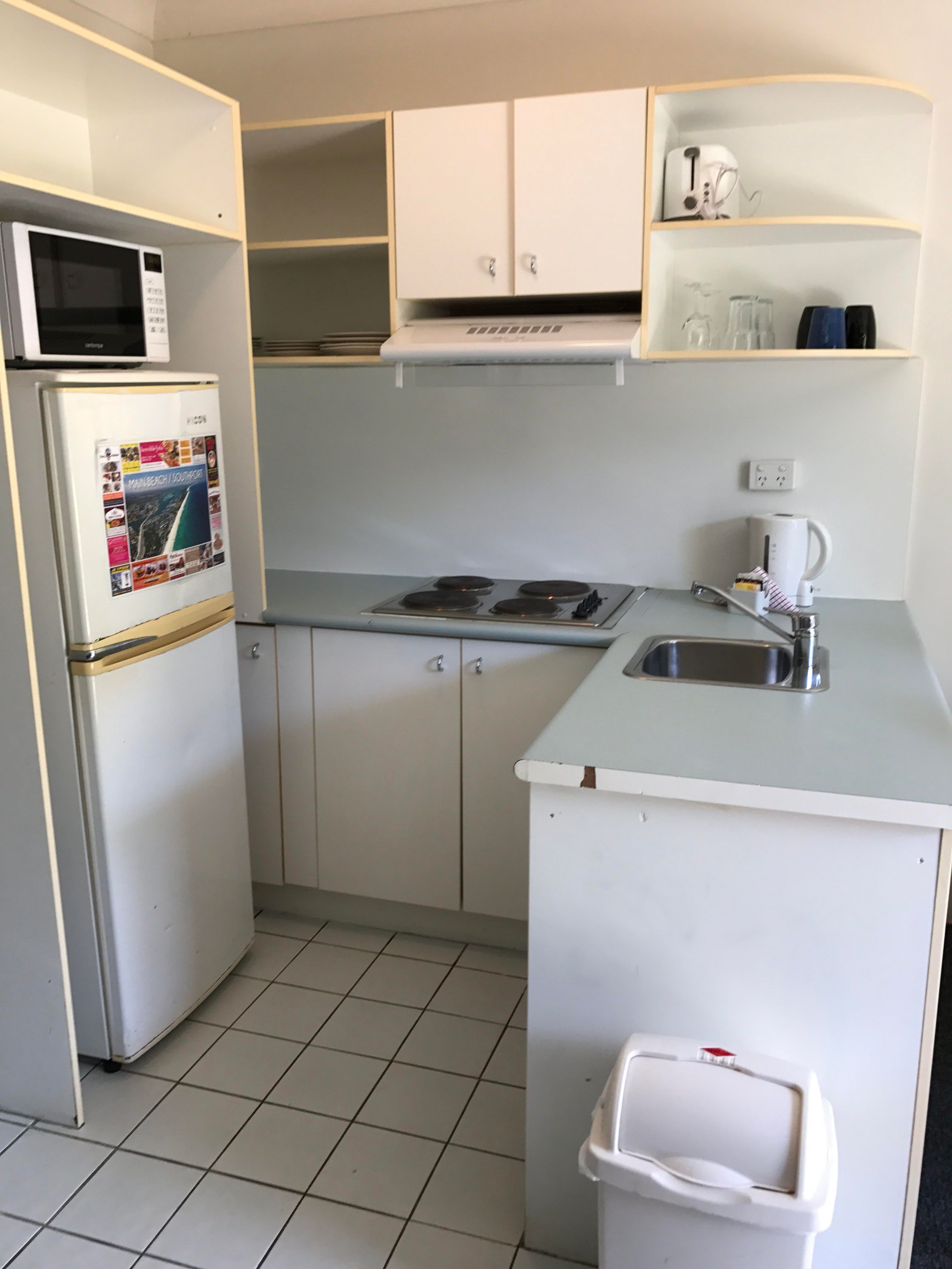 125 Frank Street, Labrador QLD 4215, Labrador - Thumbnail 2