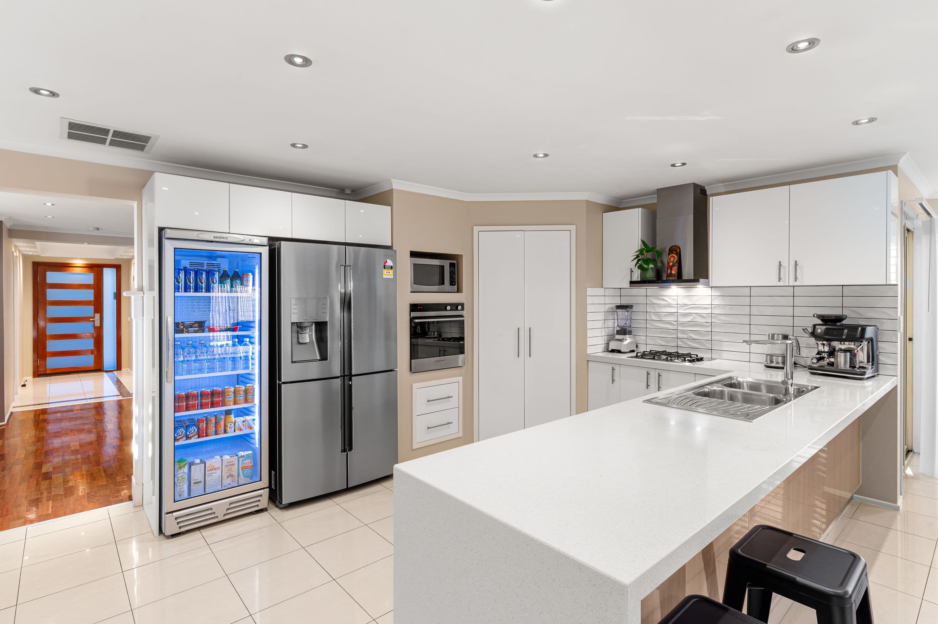 7 St Martins Place, South Morang VIC 3752, South Morang - Thumbnail 3