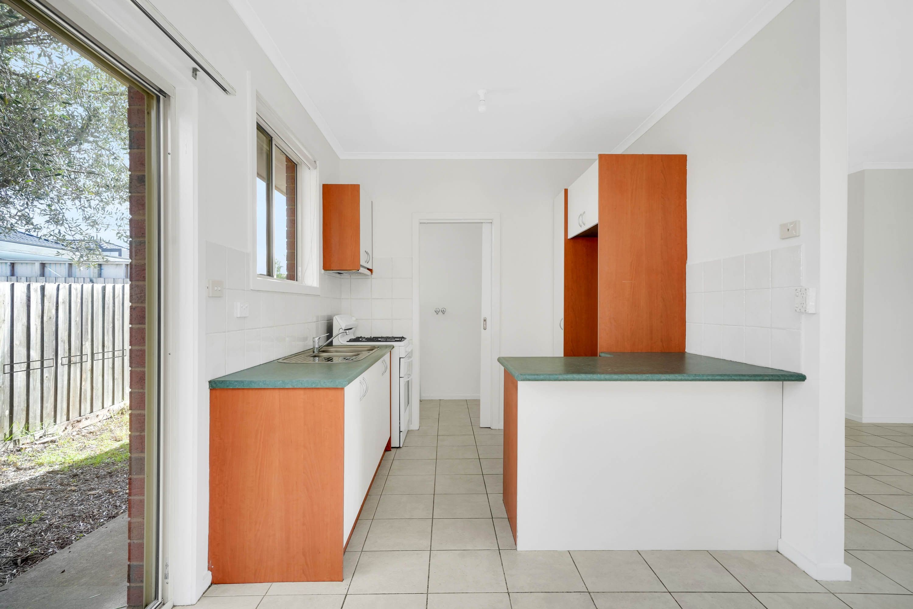 45 Matthews Avenue, Airport West VIC 3042, Airport West - Thumbnail 8