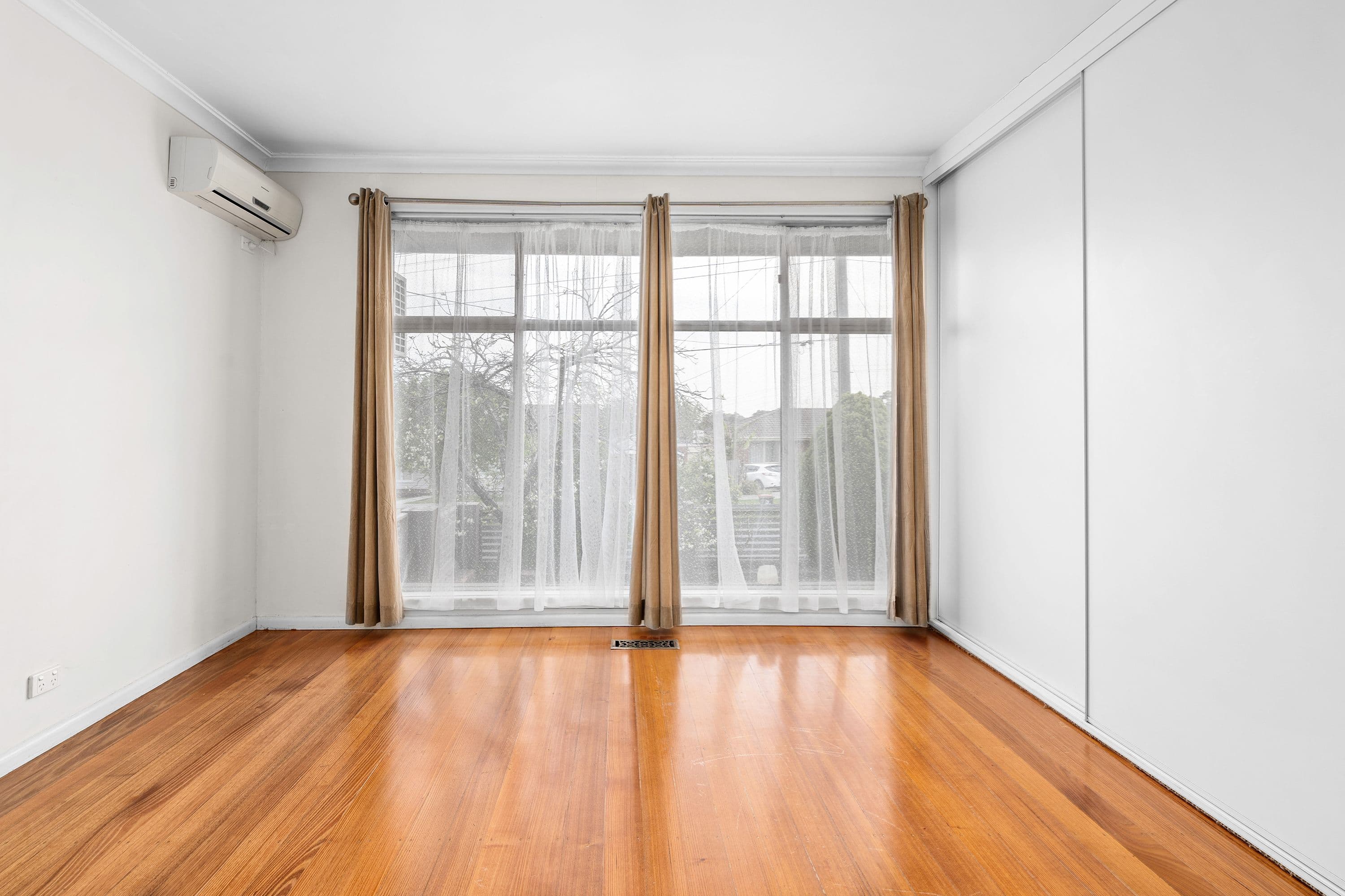 5 Dunlavin Road, Mitcham VIC 3132, Mitcham - Thumbnail 4