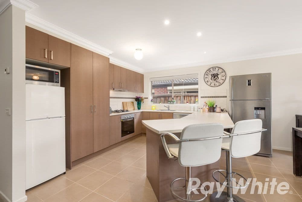 12 Gillow Grove, Doreen VIC 3754, Doreen - Thumbnail 2