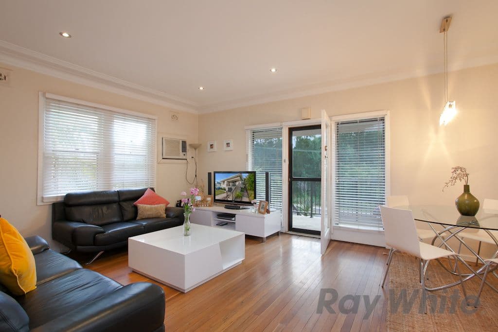 92 Waratah Avenue, CHARLESTOWN NSW 2290, Charlestown - Thumbnail 2