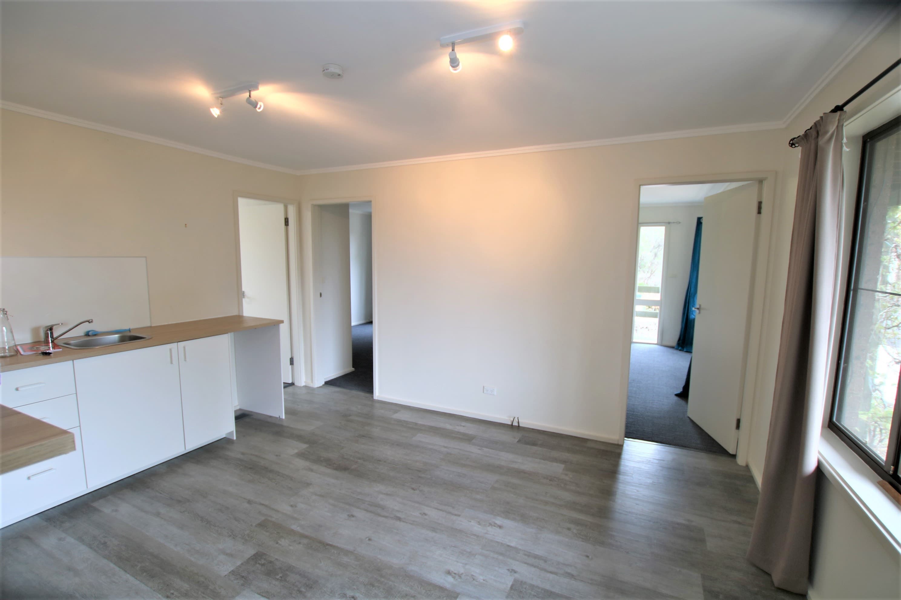 11 Moorong Place, Cooma, Cooma - Thumbnail 3