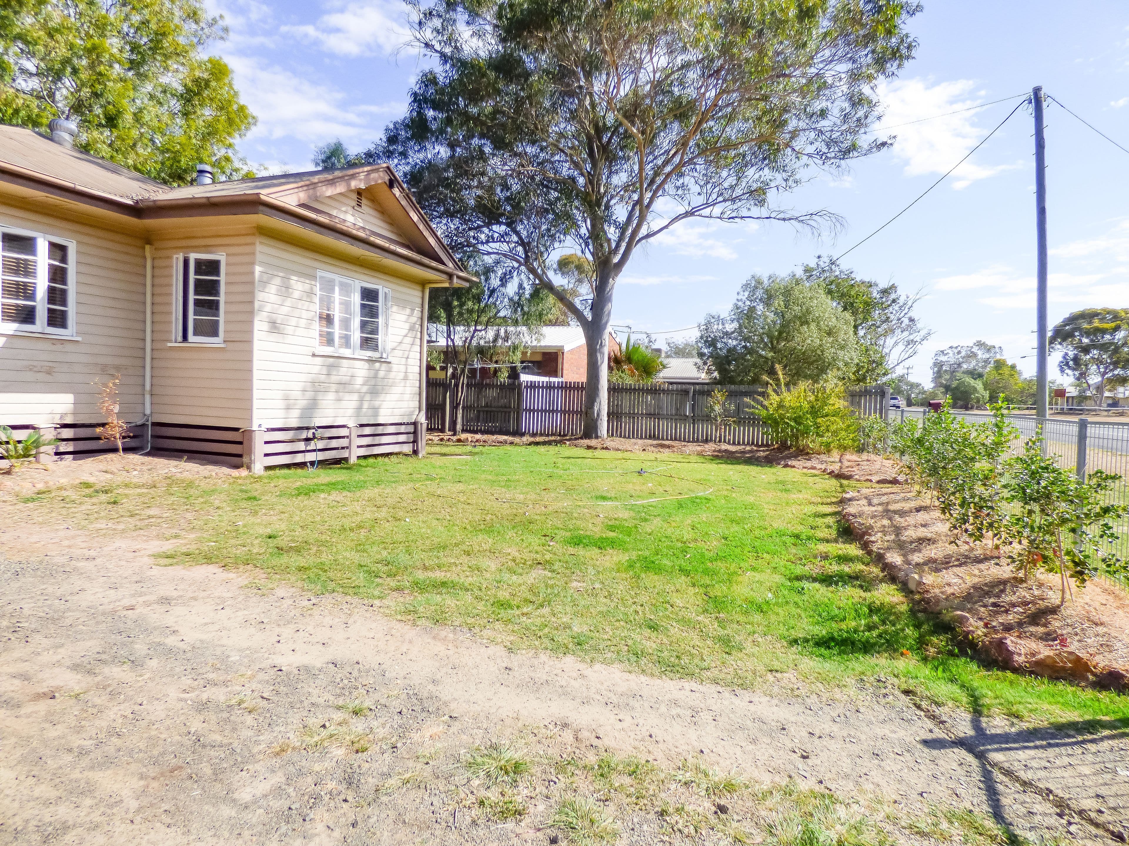 64 Northern Road, Roma QLD 4455, Roma - Thumbnail 3