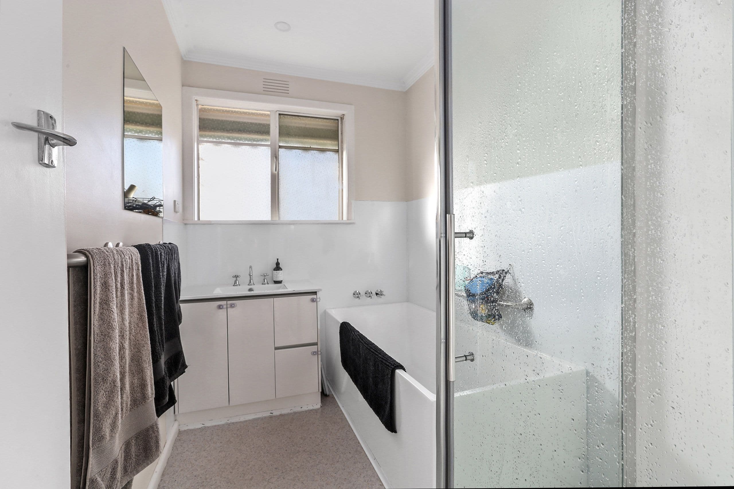 3 Karoomba Avenue, Herne Hill VIC 3218, Herne Hill - Thumbnail 5