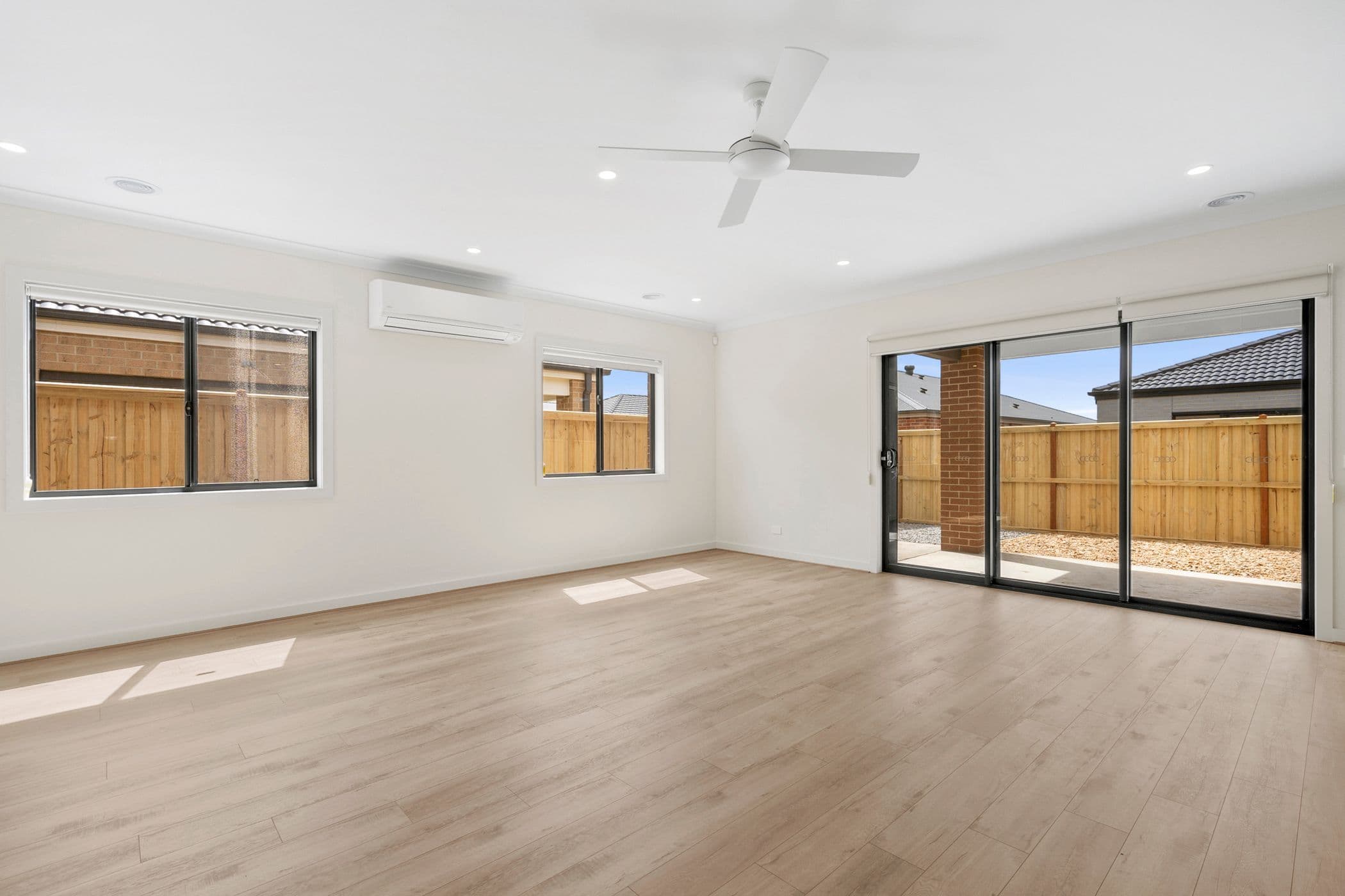 16 Woodland Street, Lara VIC 3212, Lara - Thumbnail 3
