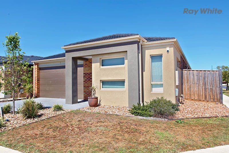 9 Rodeo Grove, POINT COOK VIC 3030, Point Cook - Thumbnail 2