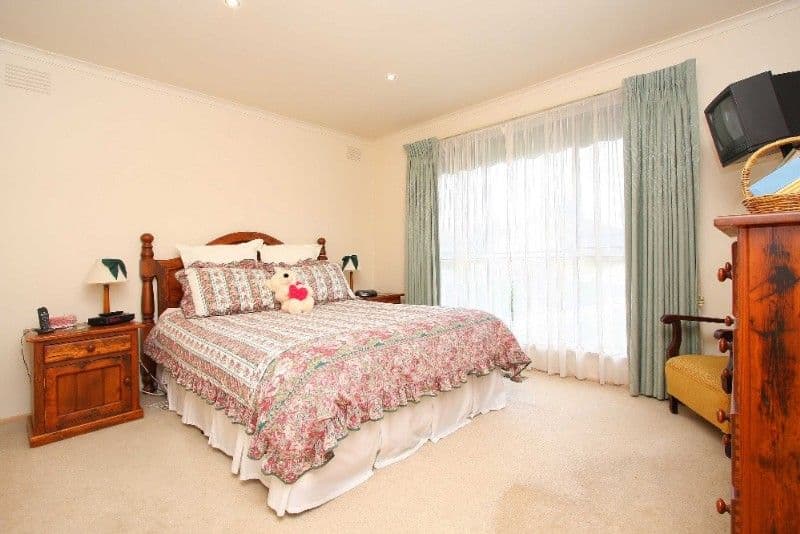 28 Cumberland Crescent, THOMASTOWN VIC 3074, Thomastown - Thumbnail 6
