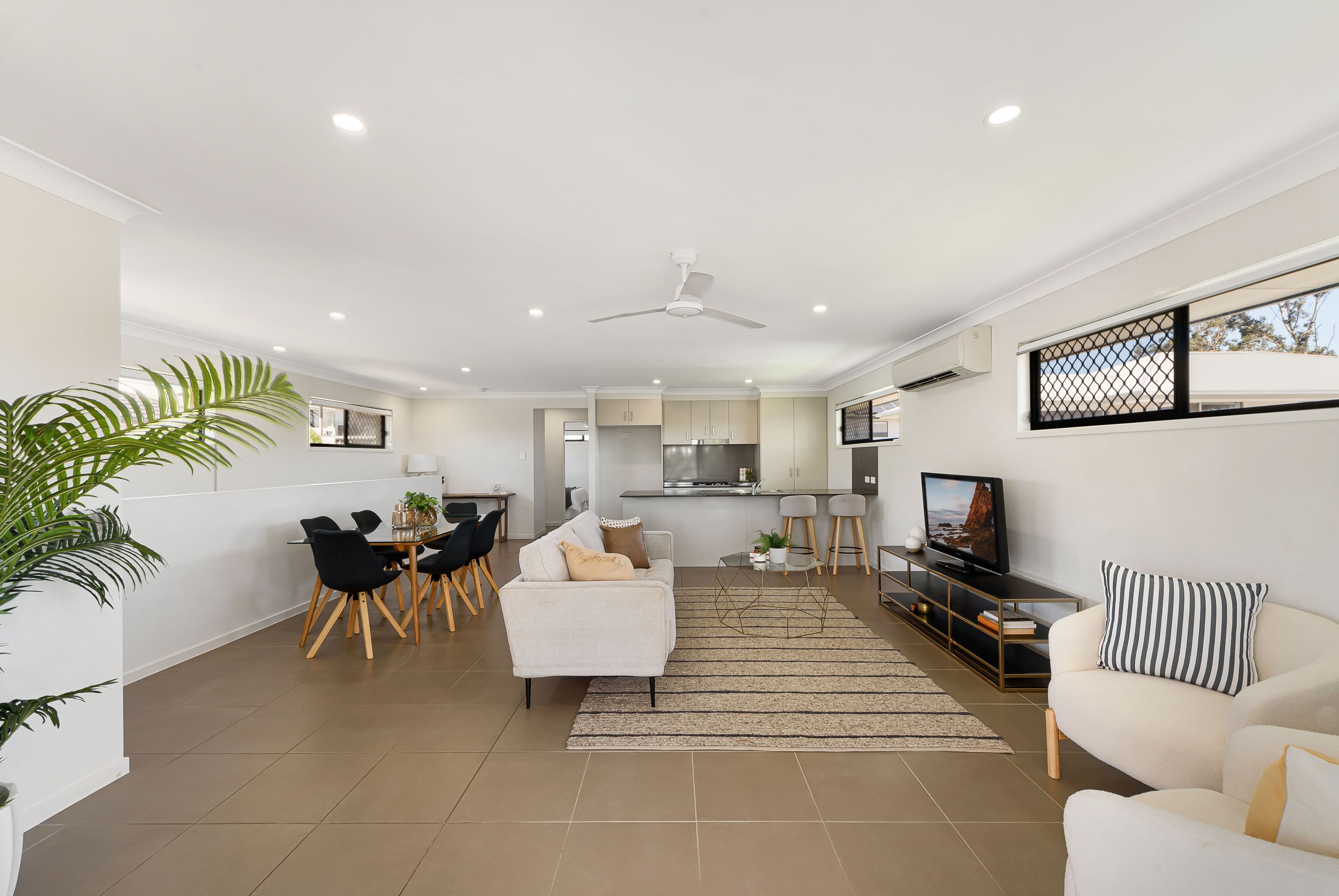 26 Falcon Circuit, Springfield Lakes QLD 4300, Springfield Lakes - Thumbnail 2