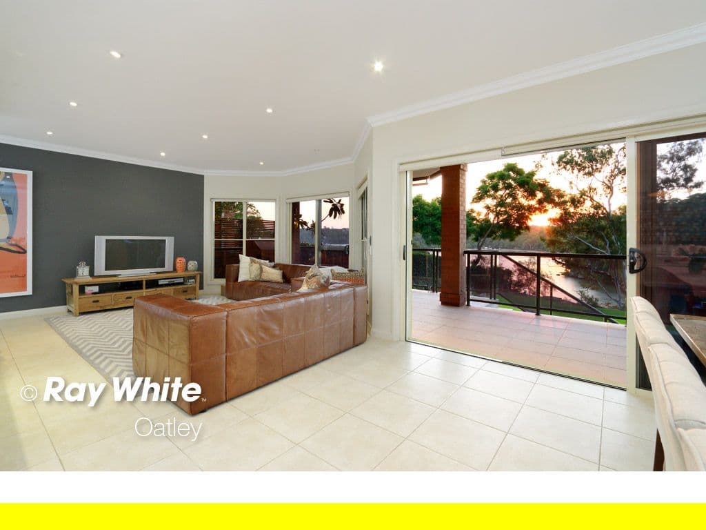 24 Freeman Avenue, Oatley - Thumbnail 3