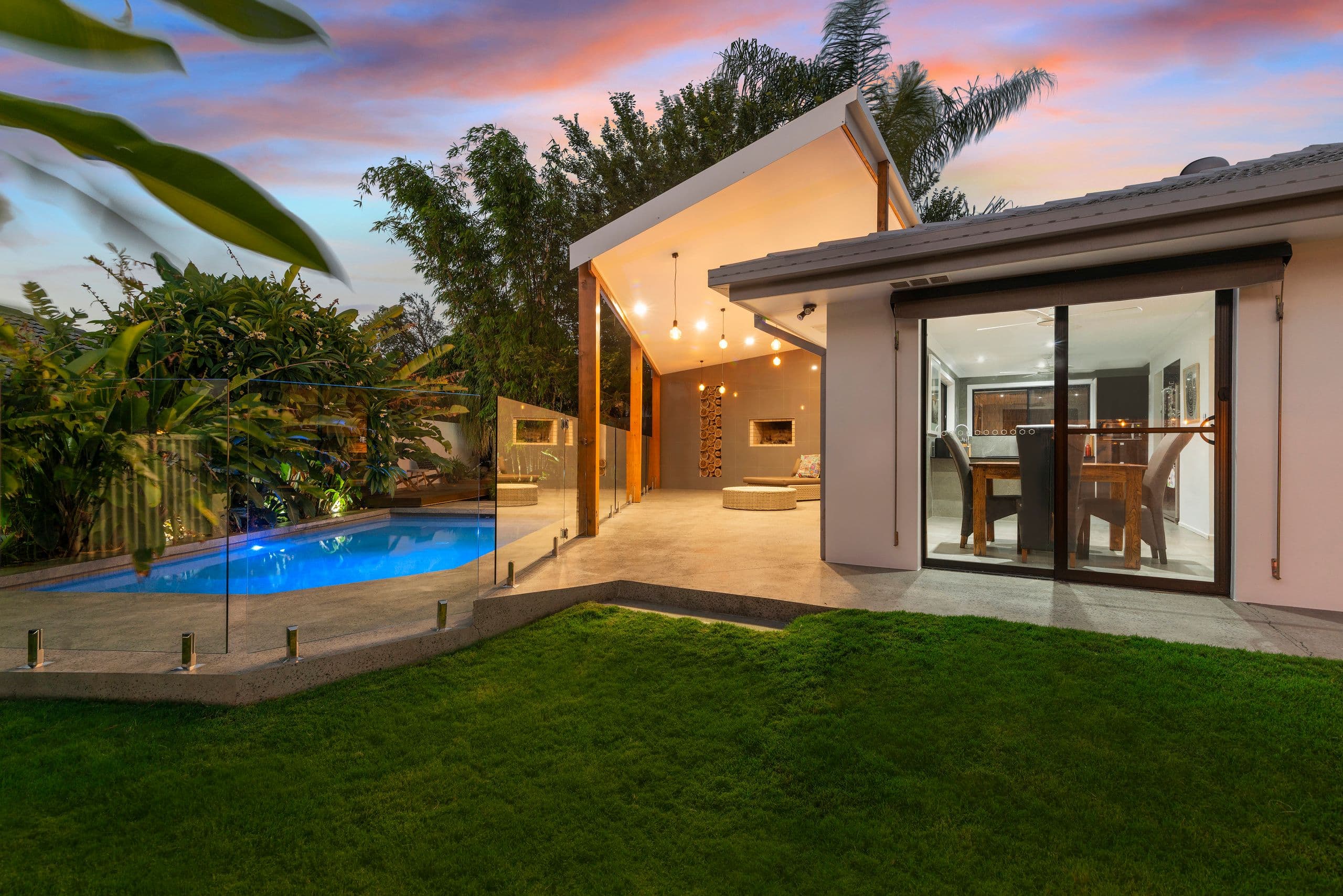 13 Kauri Court, Palm Beach QLD 4221, Palm Beach - Thumbnail 2