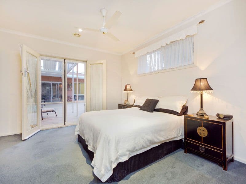 1 Maple Court, CHELTENHAM VIC 3192, Cheltenham - Thumbnail 3