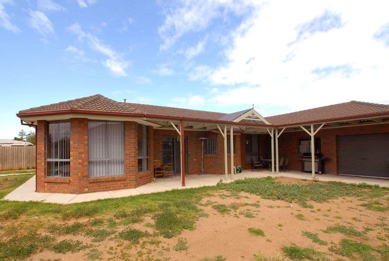 12 Haveaux Street, WERRIBEE VIC 3030, Werribee - Thumbnail 2