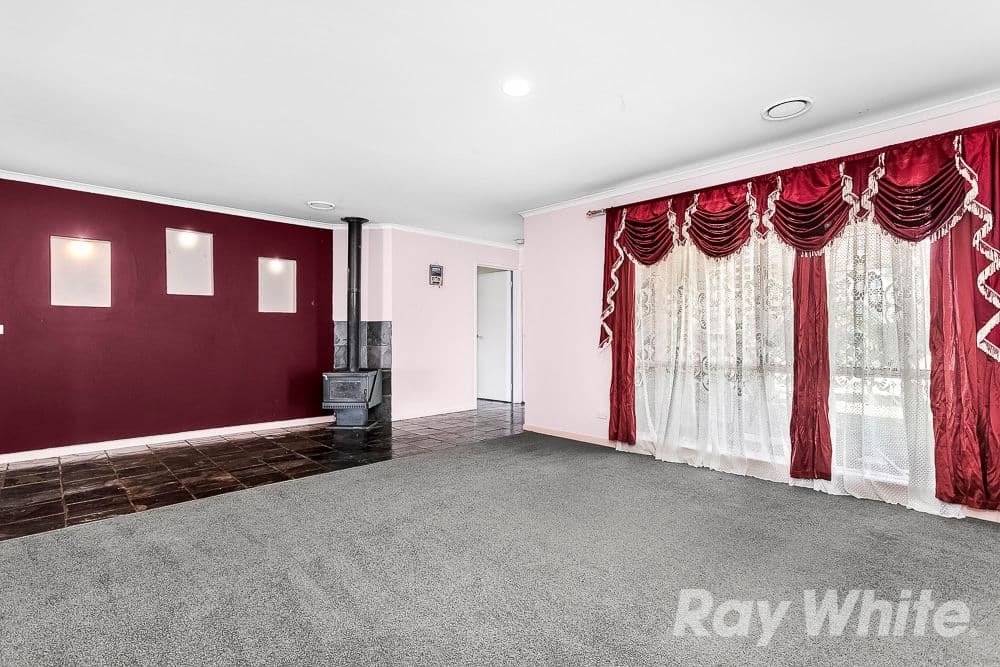 14 Miranda Gardens, Hampton Park VIC 3976, Hampton Park - Thumbnail 2