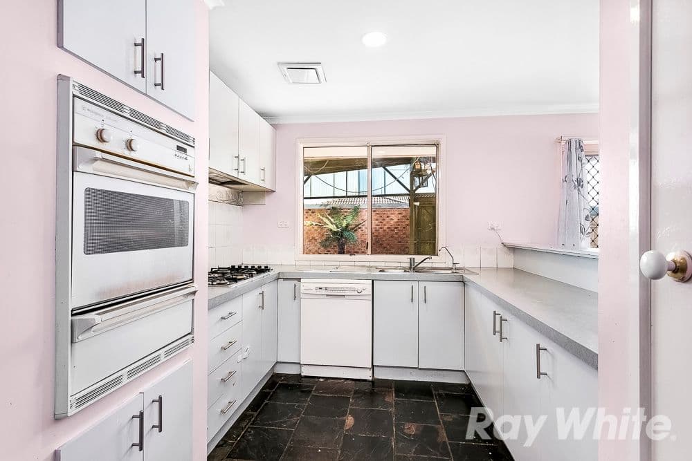14 Miranda Gardens, Hampton Park VIC 3976, Hampton Park - Thumbnail 4