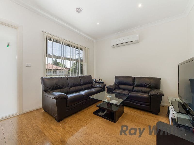 5 Station Avenue, St Albans VIC 3021, St Albans - Thumbnail 2