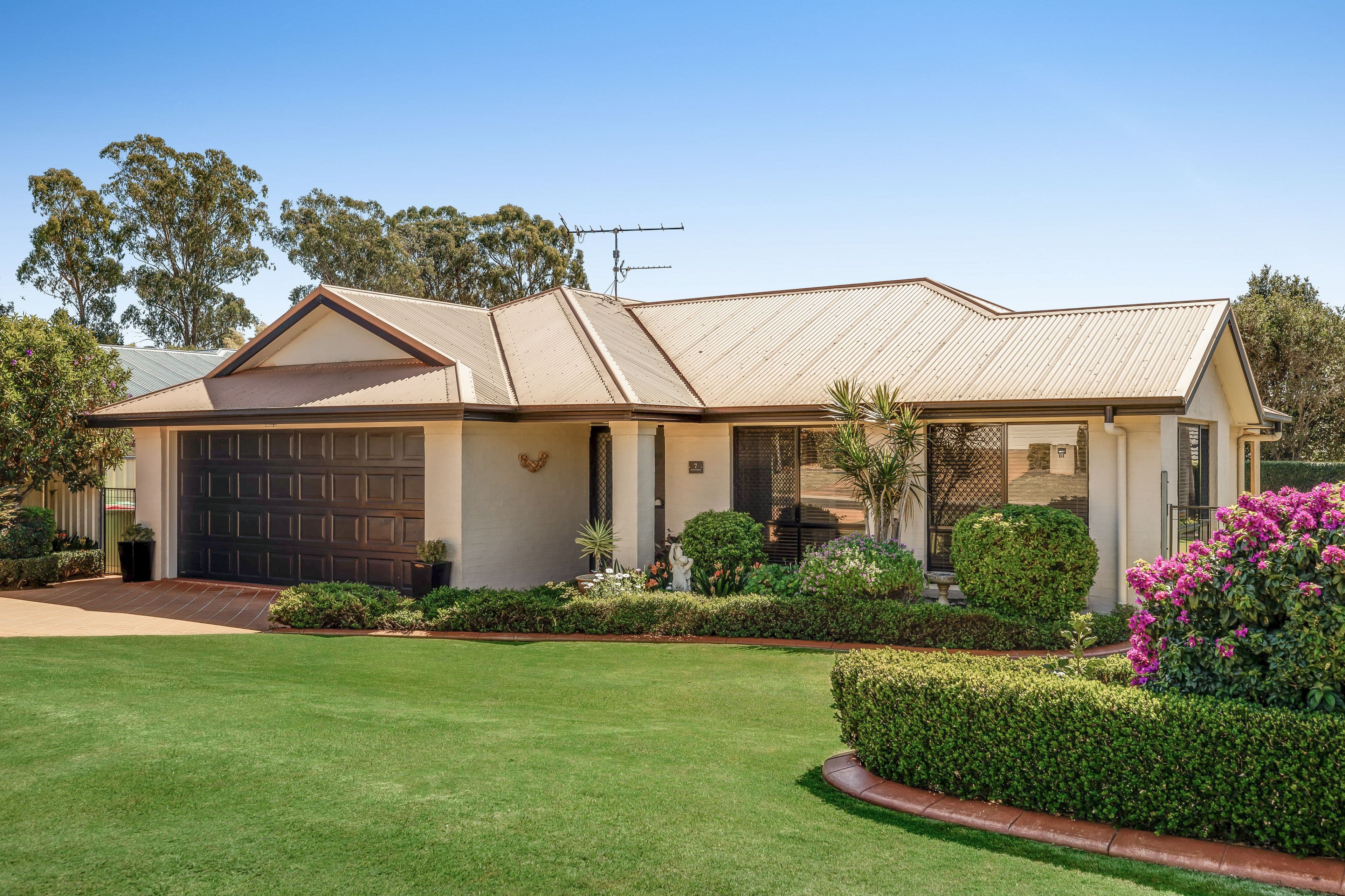 7 Maggie Court, Middle Ridge QLD 4350, Middle Ridge - Image 1