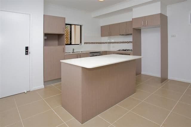 46 Norman Street, ANNERLEY QLD 4103, Annerley - Thumbnail 2
