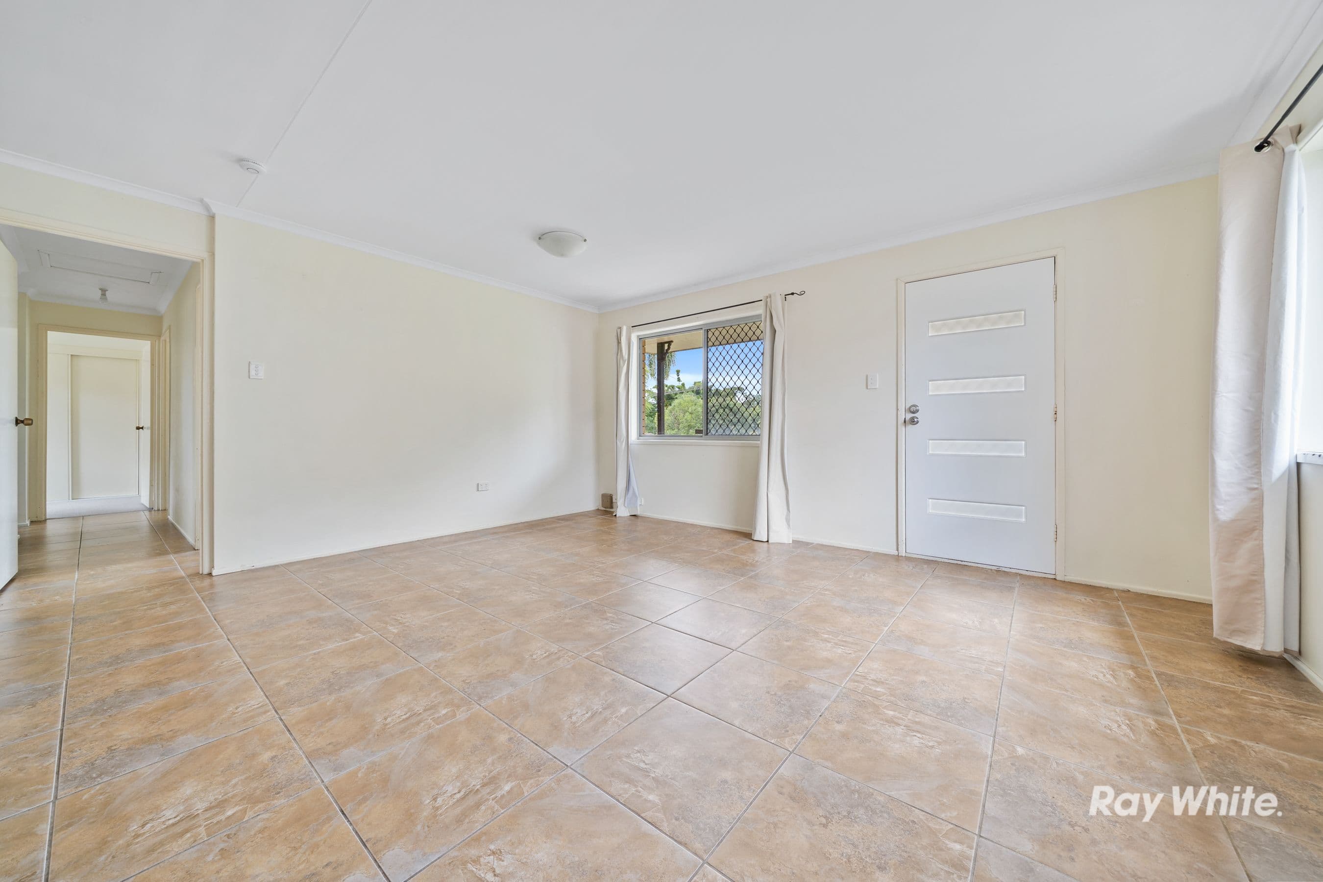 8 Cassia Street, Browns Plains QLD 4118, Browns Plains - Thumbnail 2