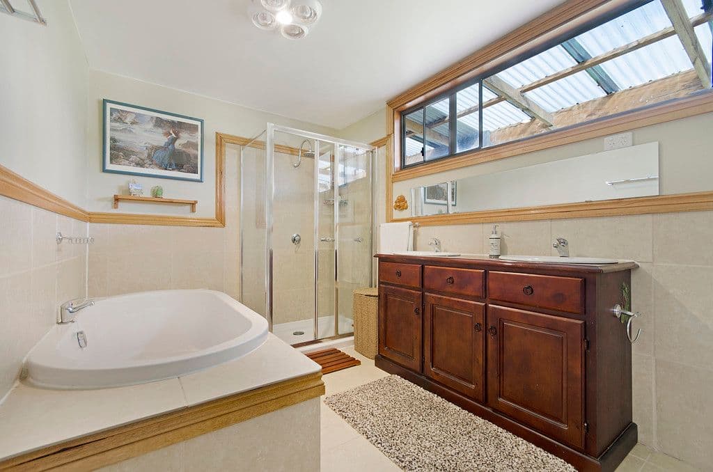 30 HUGHES Road, Little River VIC 3211, Little River - Thumbnail 5