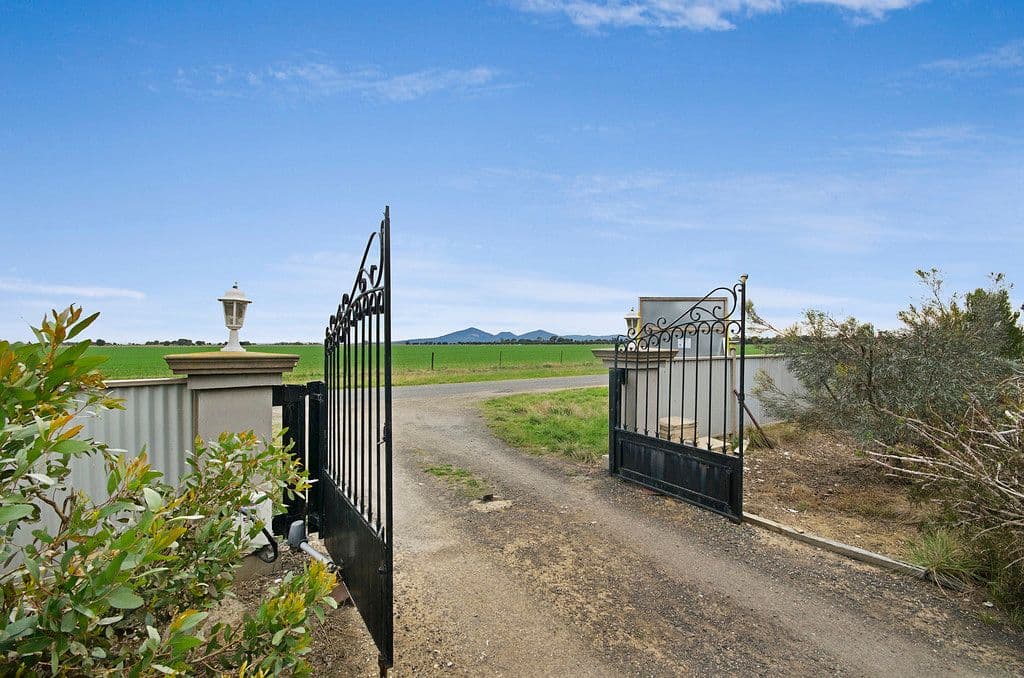 30 HUGHES Road, Little River VIC 3211, Little River - Thumbnail 8