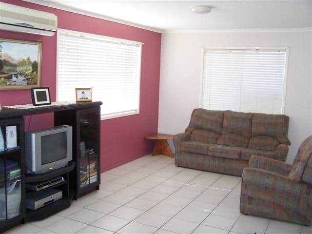 15 Sandpiper Avenue, GLADSTONE QLD 4680, Gladstone - Thumbnail 2