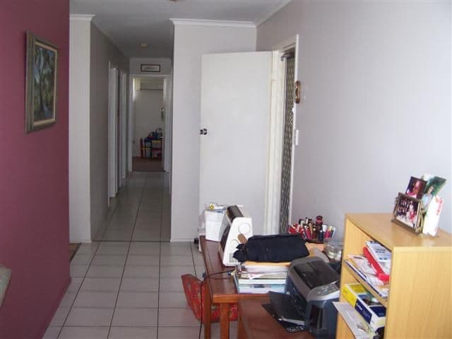 15 Sandpiper Avenue, GLADSTONE QLD 4680, Gladstone - Thumbnail 4