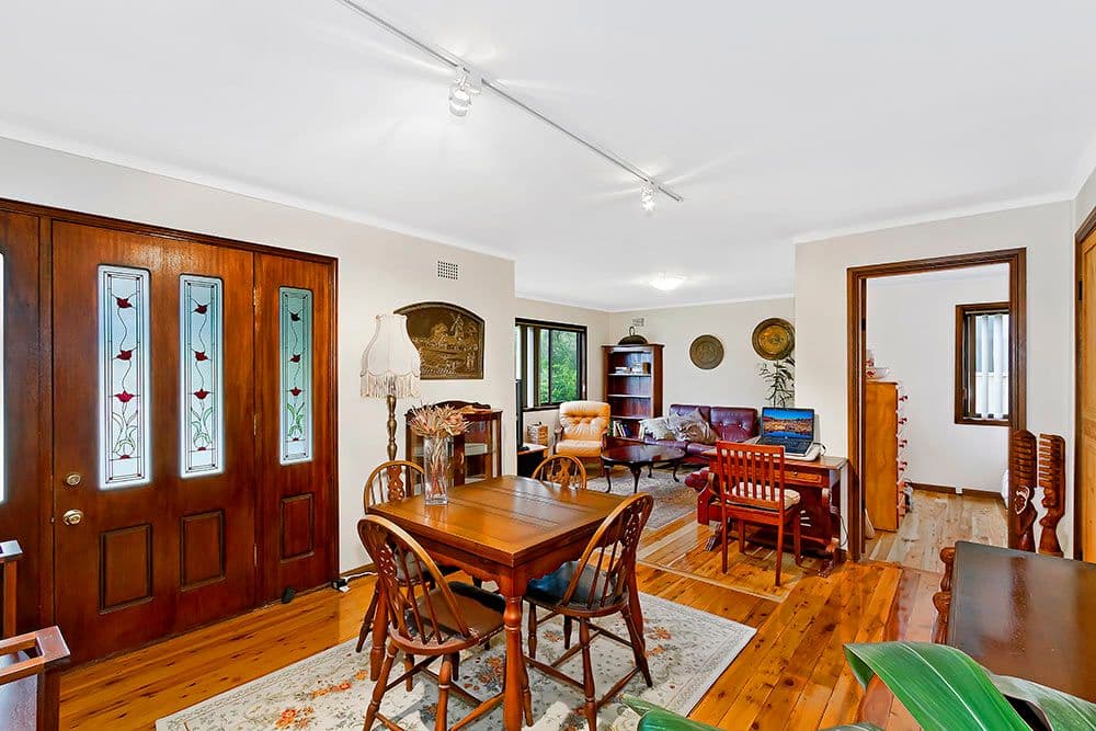 33 st james Avenue, BERKELEY VALE NSW 2261, Berkeley Vale - Thumbnail 3
