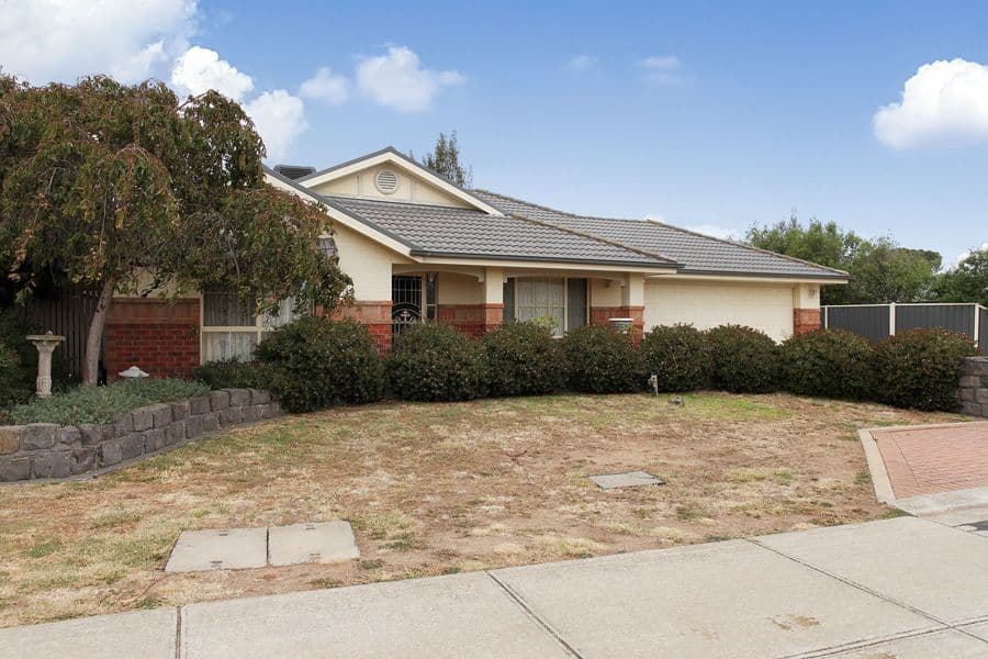 4 Clansman Close, HOPPERS CROSSING VIC 3029, Hoppers Crossing - Thumbnail 2