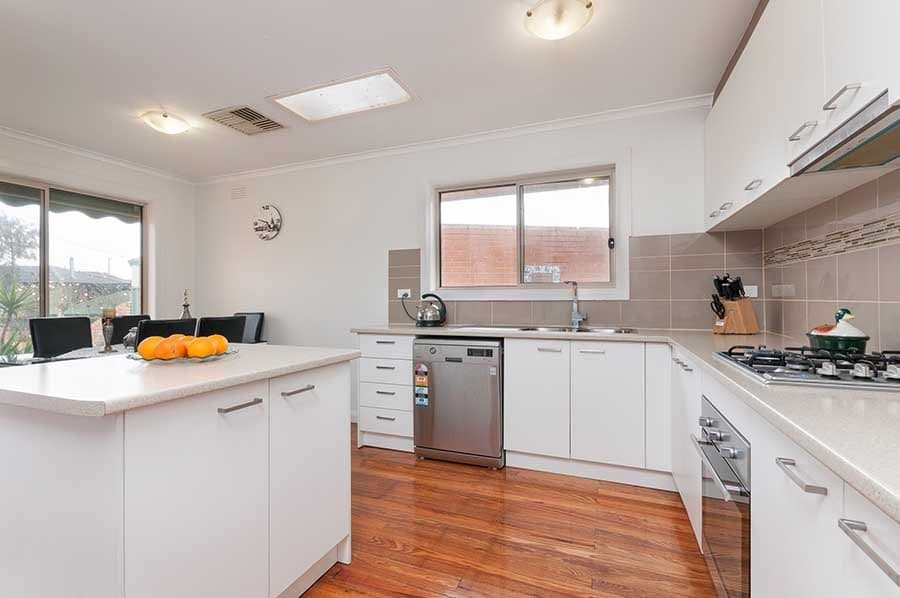 42 Field Street, Craigieburn VIC 3064, Craigieburn - Thumbnail 3