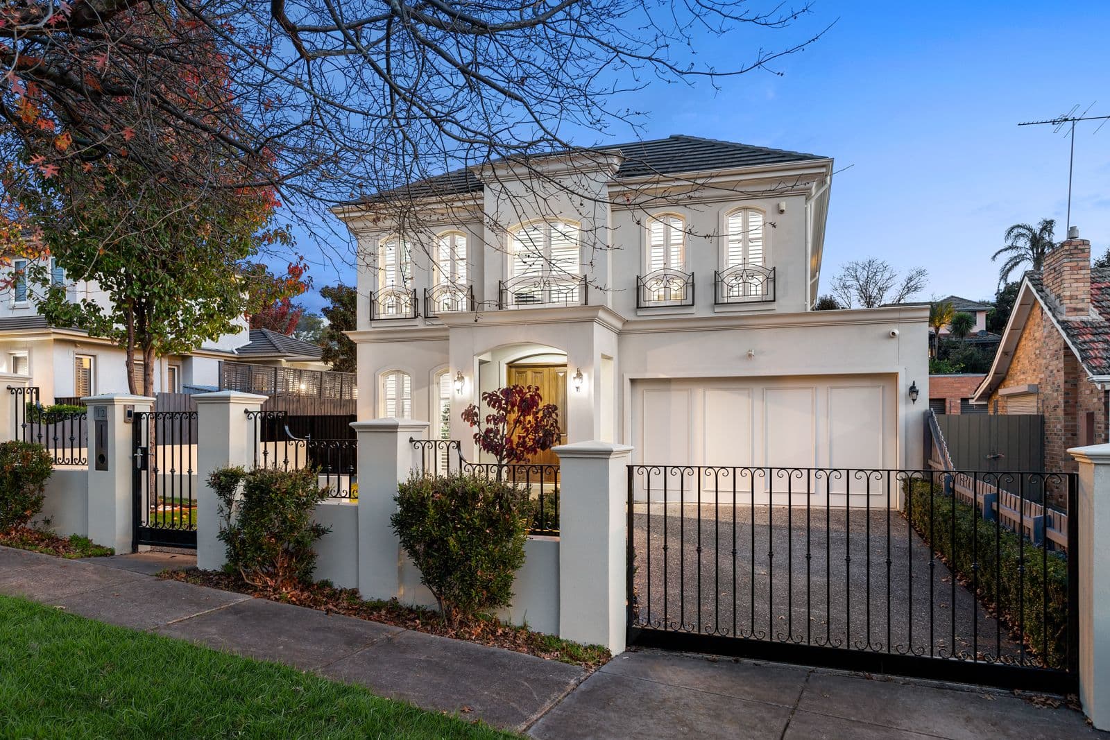 12 Lesley Street, Camberwell VIC 3124, Camberwell - Thumbnail 2