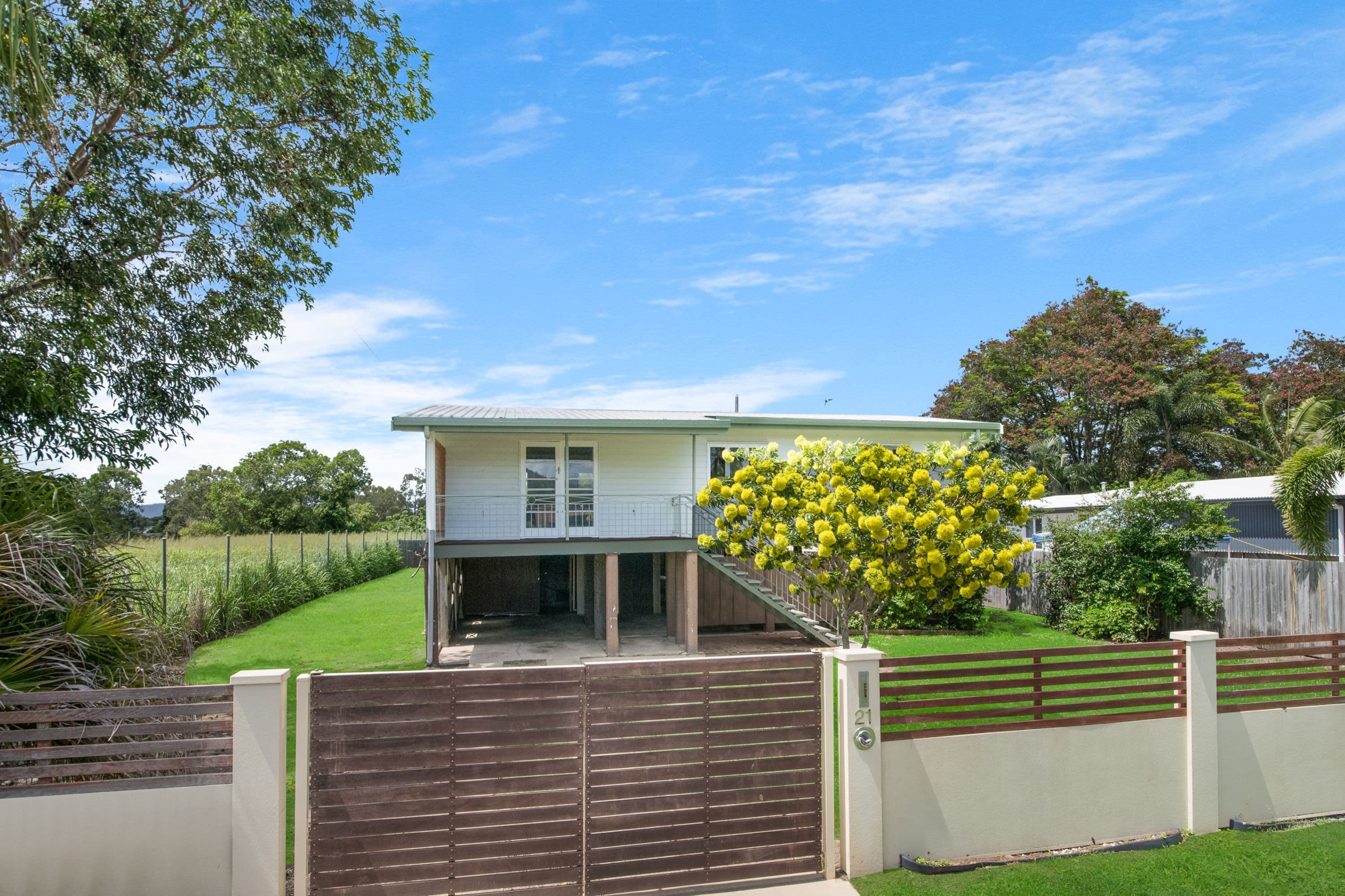 21 Dillane Street, Hyde Park QLD 4812, Hyde Park - Thumbnail 2