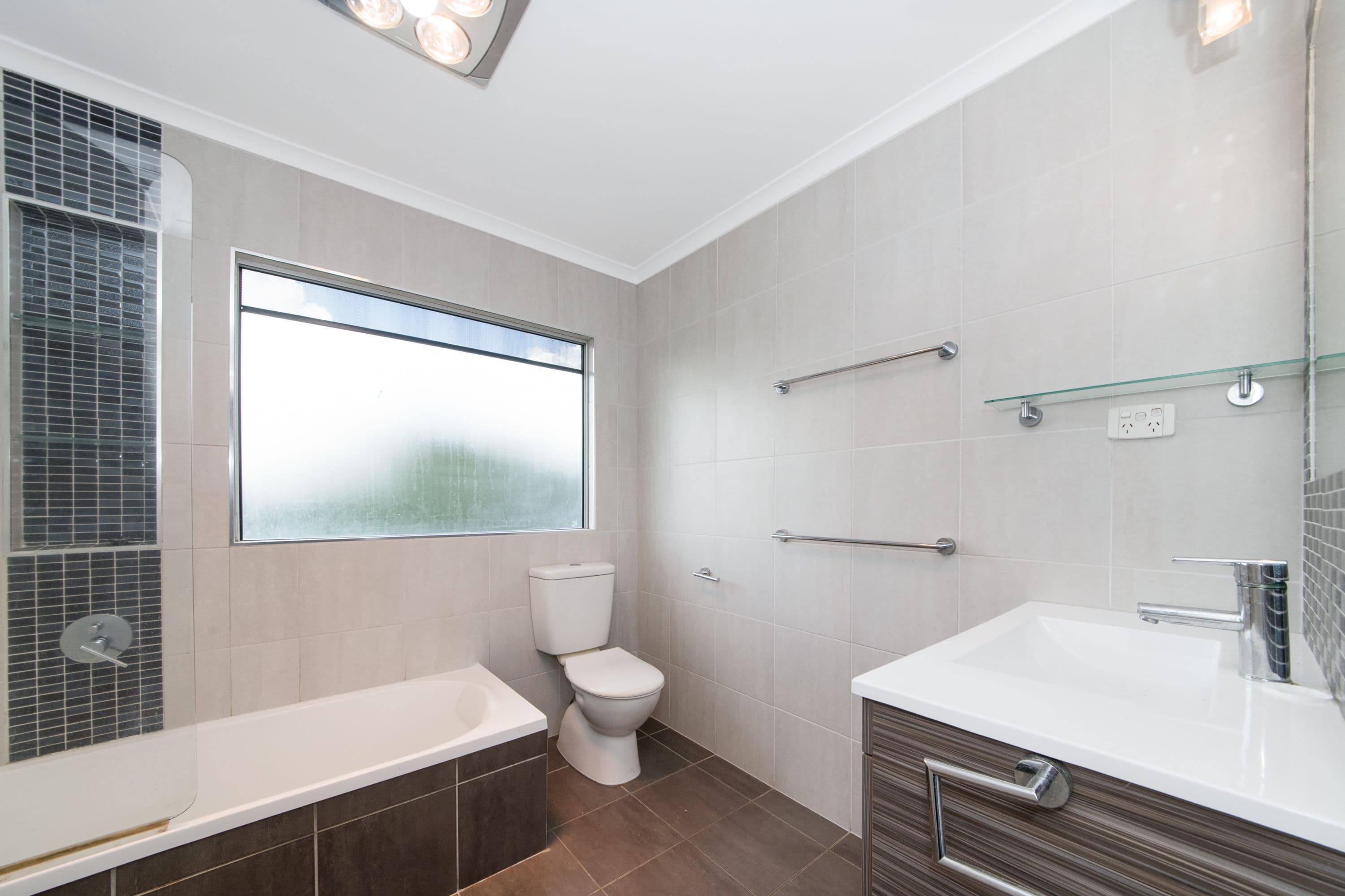 21 Dillane Street, Hyde Park QLD 4812, Hyde Park - Thumbnail 7