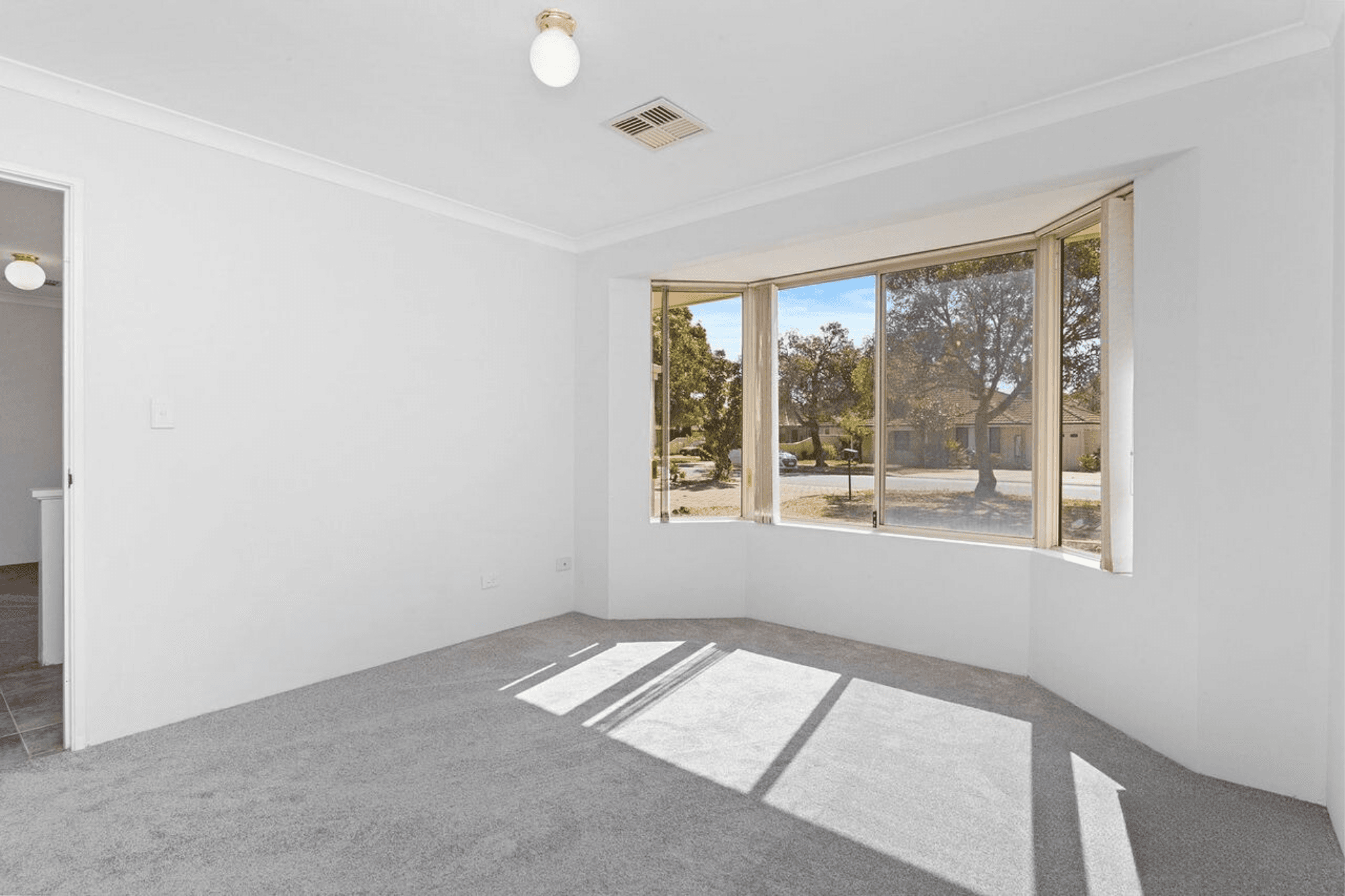 16 Copeland Drive, Redcliffe WA 6104, Redcliffe - Thumbnail 5