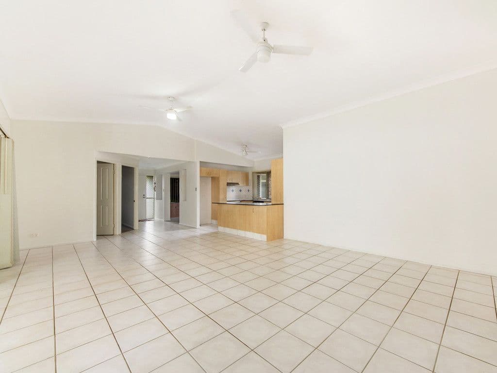 8 Bethany Place, Upper Coomera QLD 4209, Upper Coomera - Thumbnail 3
