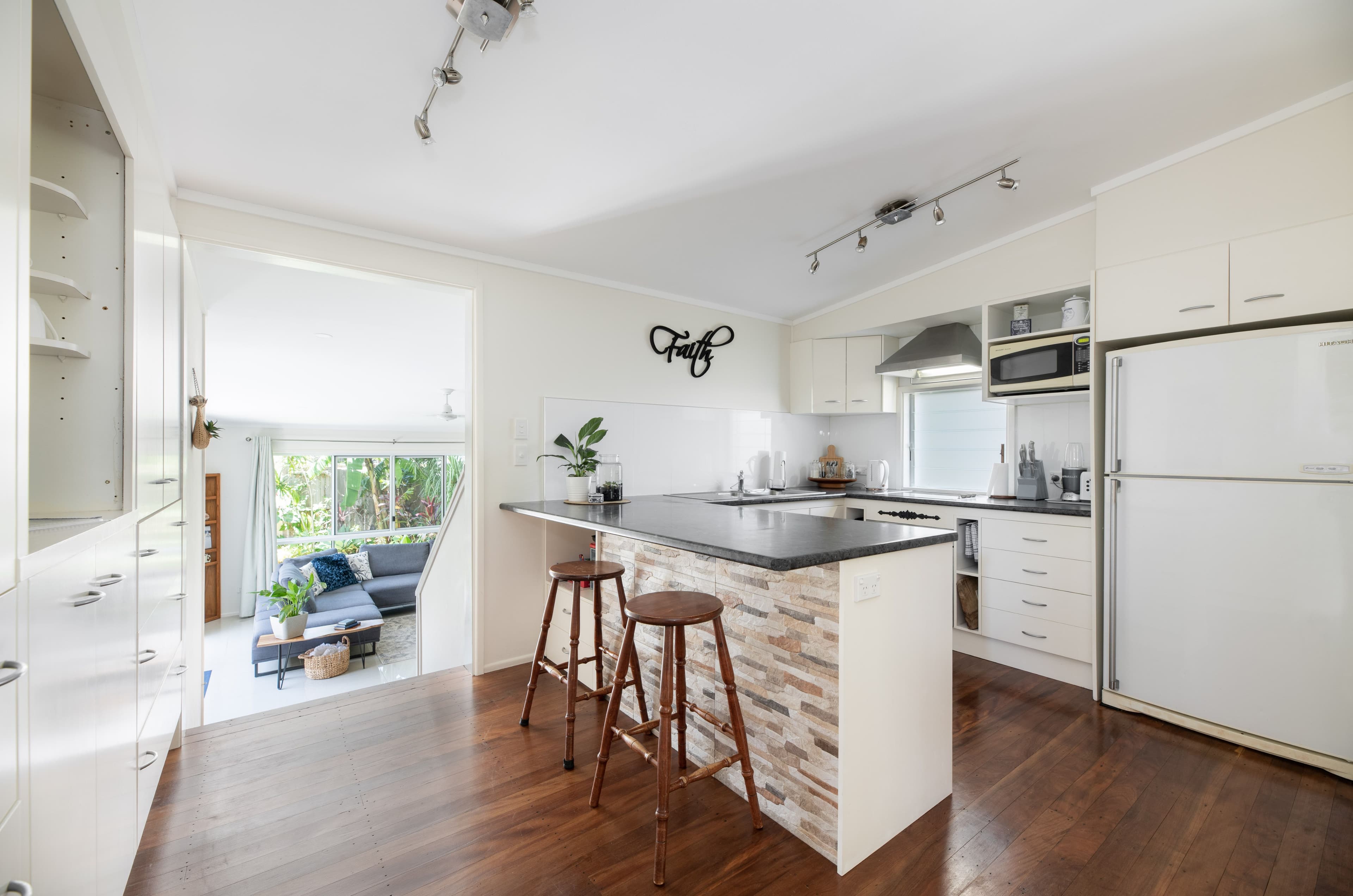 10 Westcliffe Street, Banyo QLD 4014, Banyo - Thumbnail 3