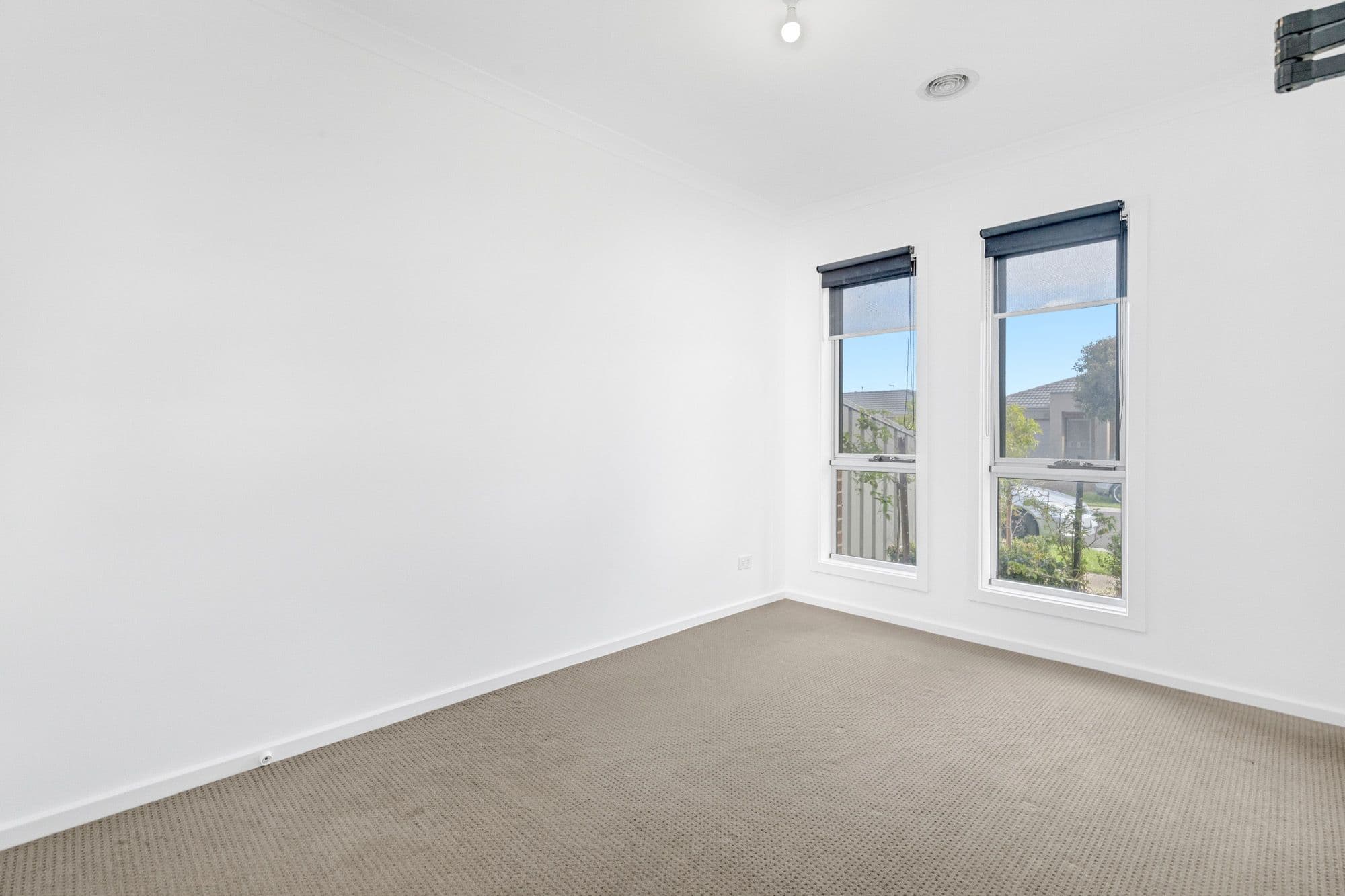 4 Durville Street, Wyndham Vale VIC 3024, Wyndham Vale - Thumbnail 5