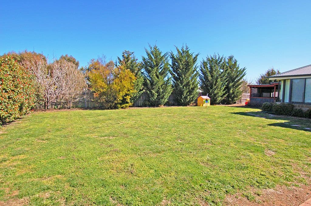 2 Hyland Drive, Bungendore - Thumbnail 4