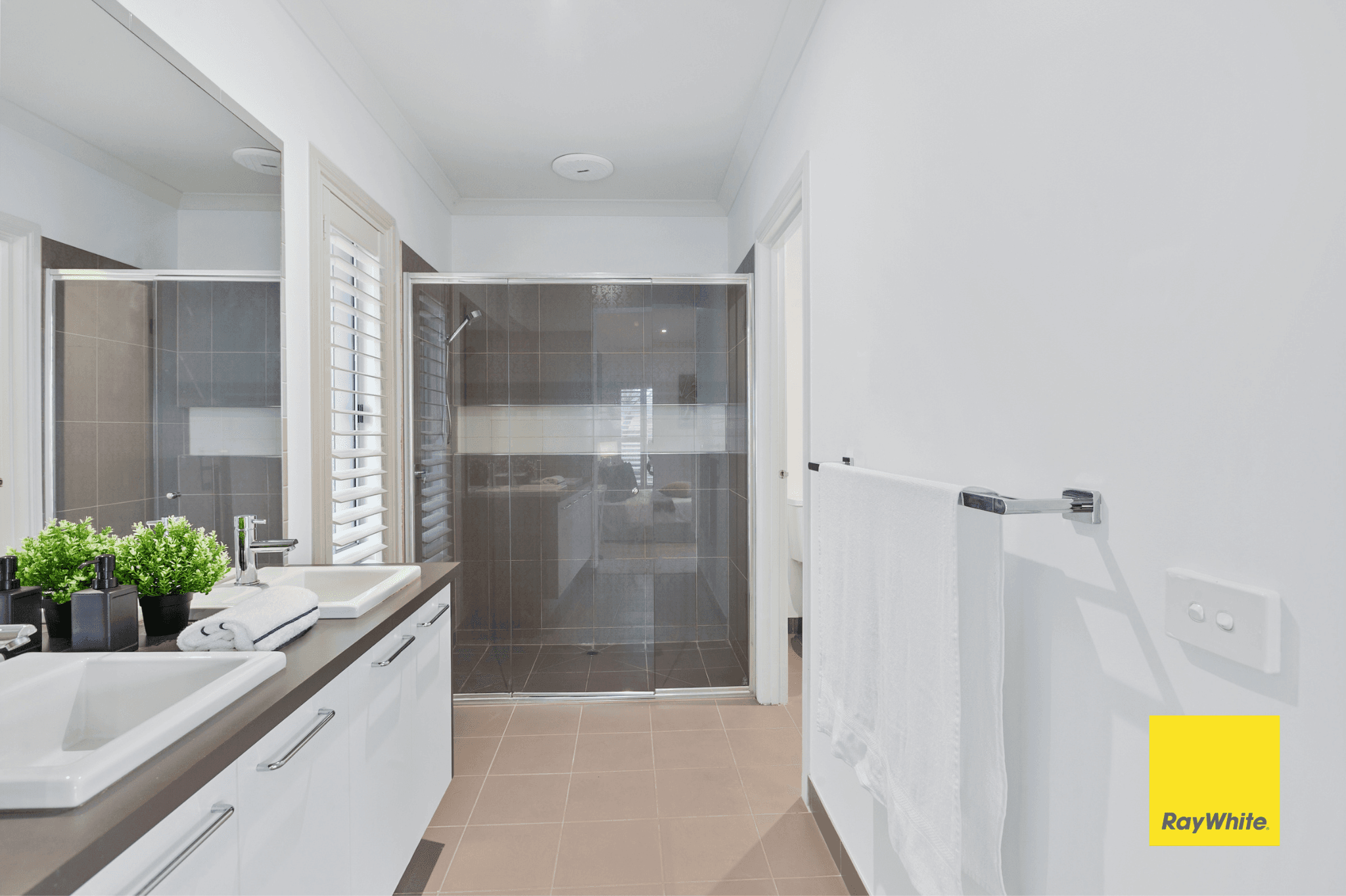 3 Meridian Close, Sanctuary Lakes VIC 3030, Sanctuary Lakes - Thumbnail 6