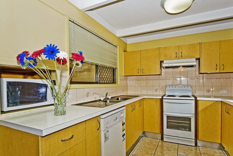 5 Gigas Court, ROCHEDALE SOUTH QLD 4123, Rochedale South - Thumbnail 2