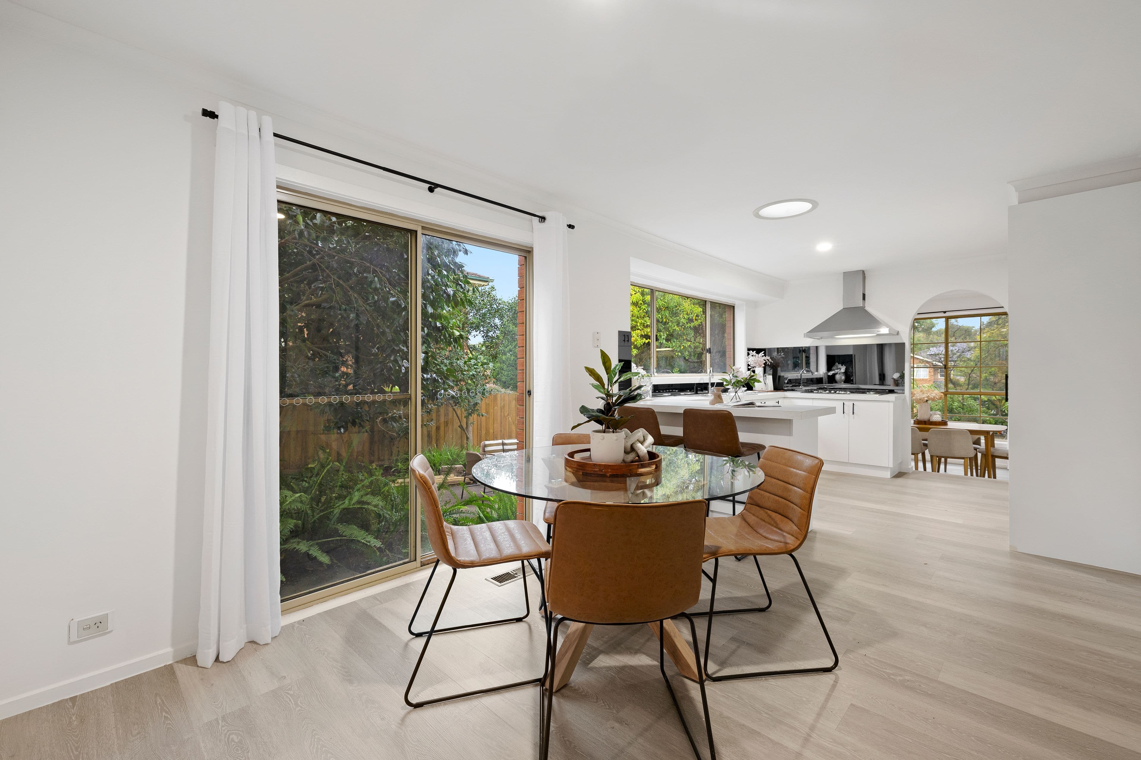 7 Charles Court, Wantirna South VIC 3152, Wantirna South - Thumbnail 4
