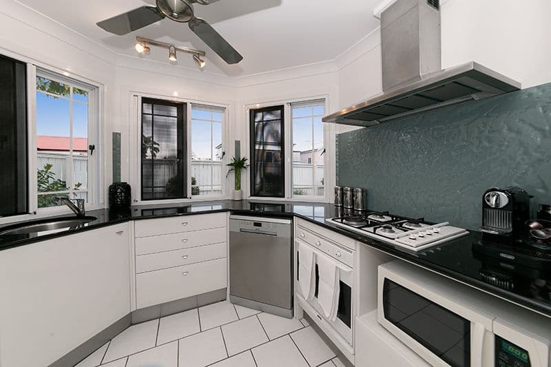 23 Toohey Street, Kangaroo Point QLD 4169, Kangaroo Point - Thumbnail 8