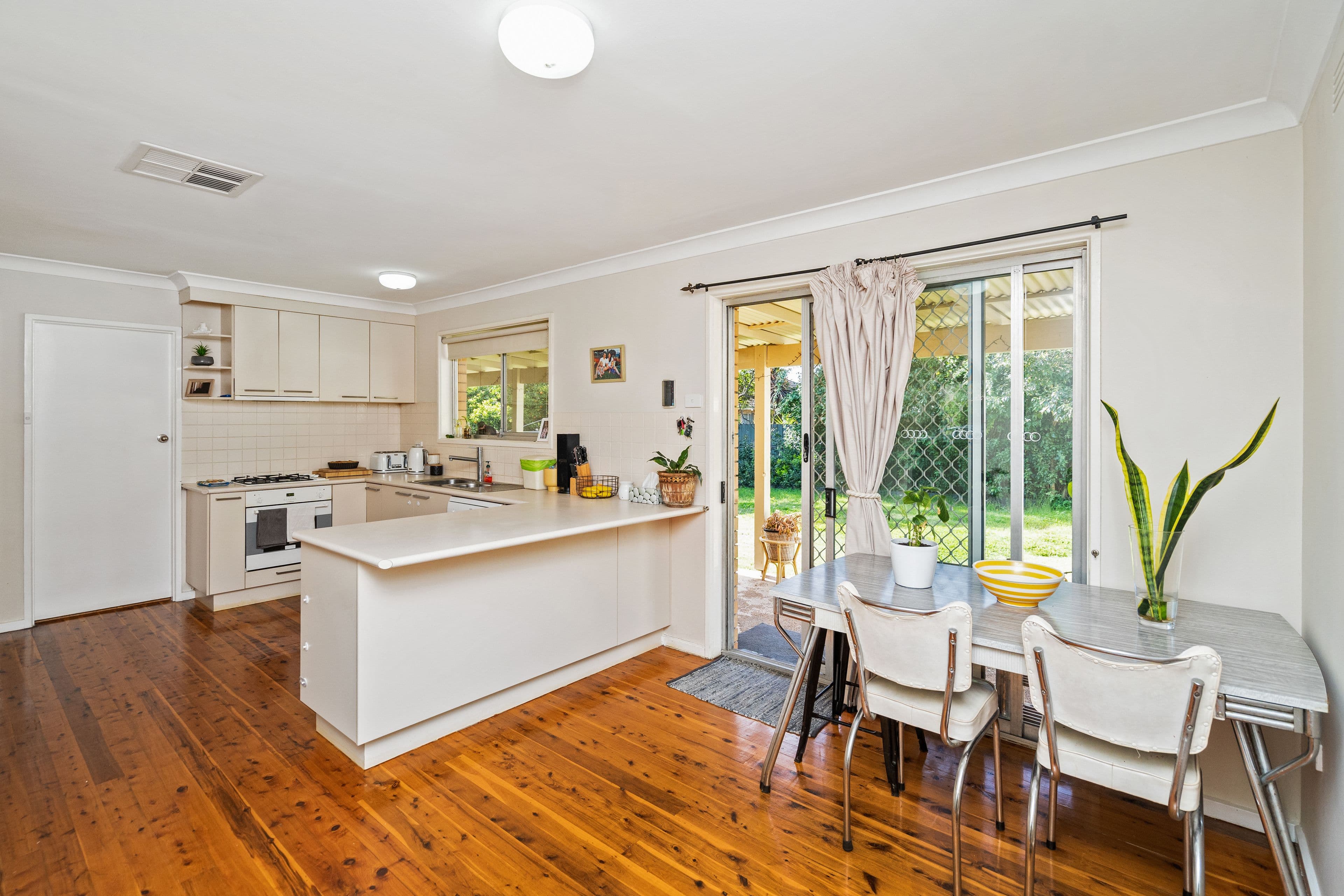 3 Fraser Street, Mount Austin NSW 2650, Mount Austin - Thumbnail 2
