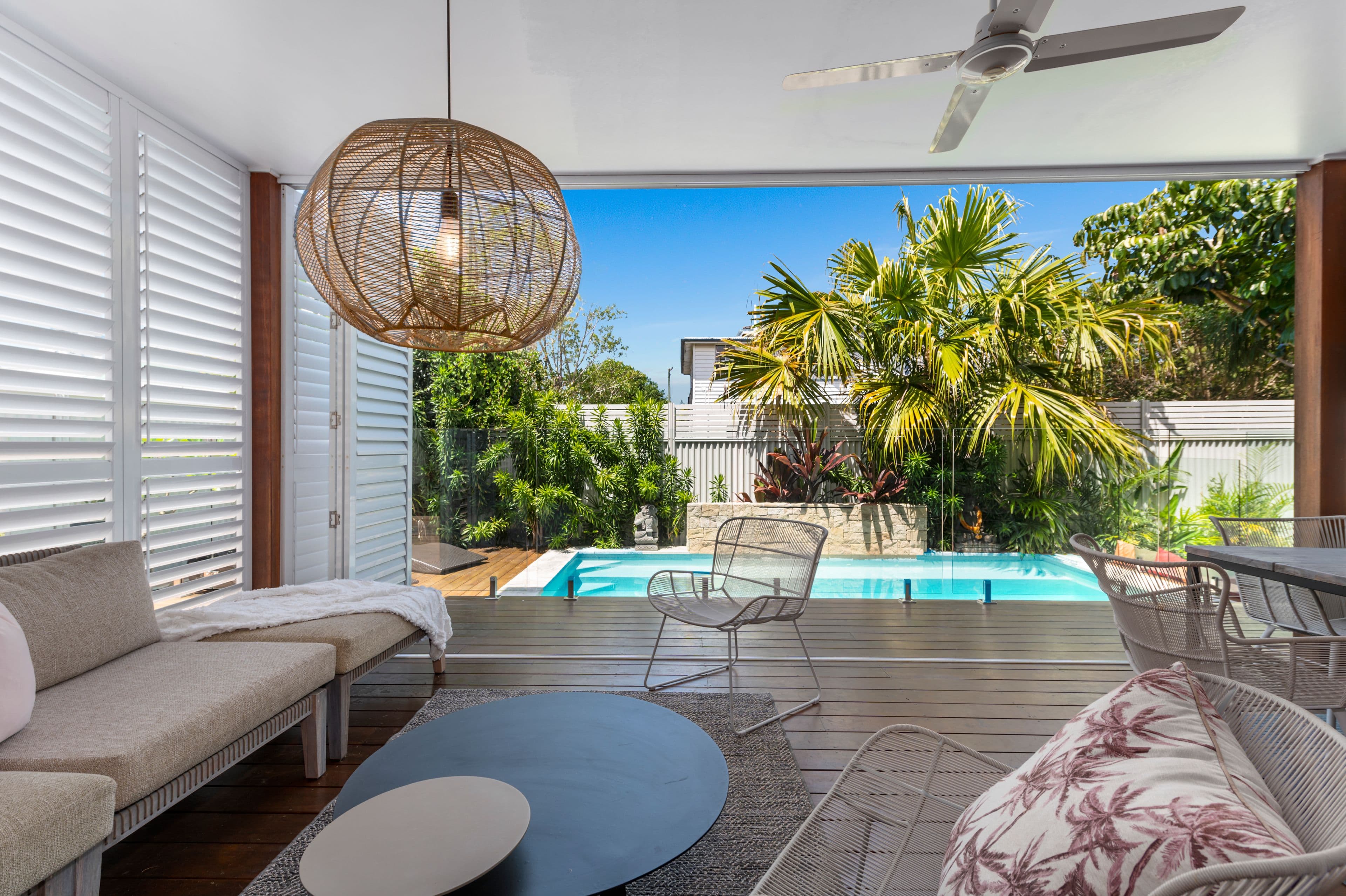 11 Clinton Avenue, Burleigh Waters QLD 4220, Burleigh Waters - Thumbnail 2