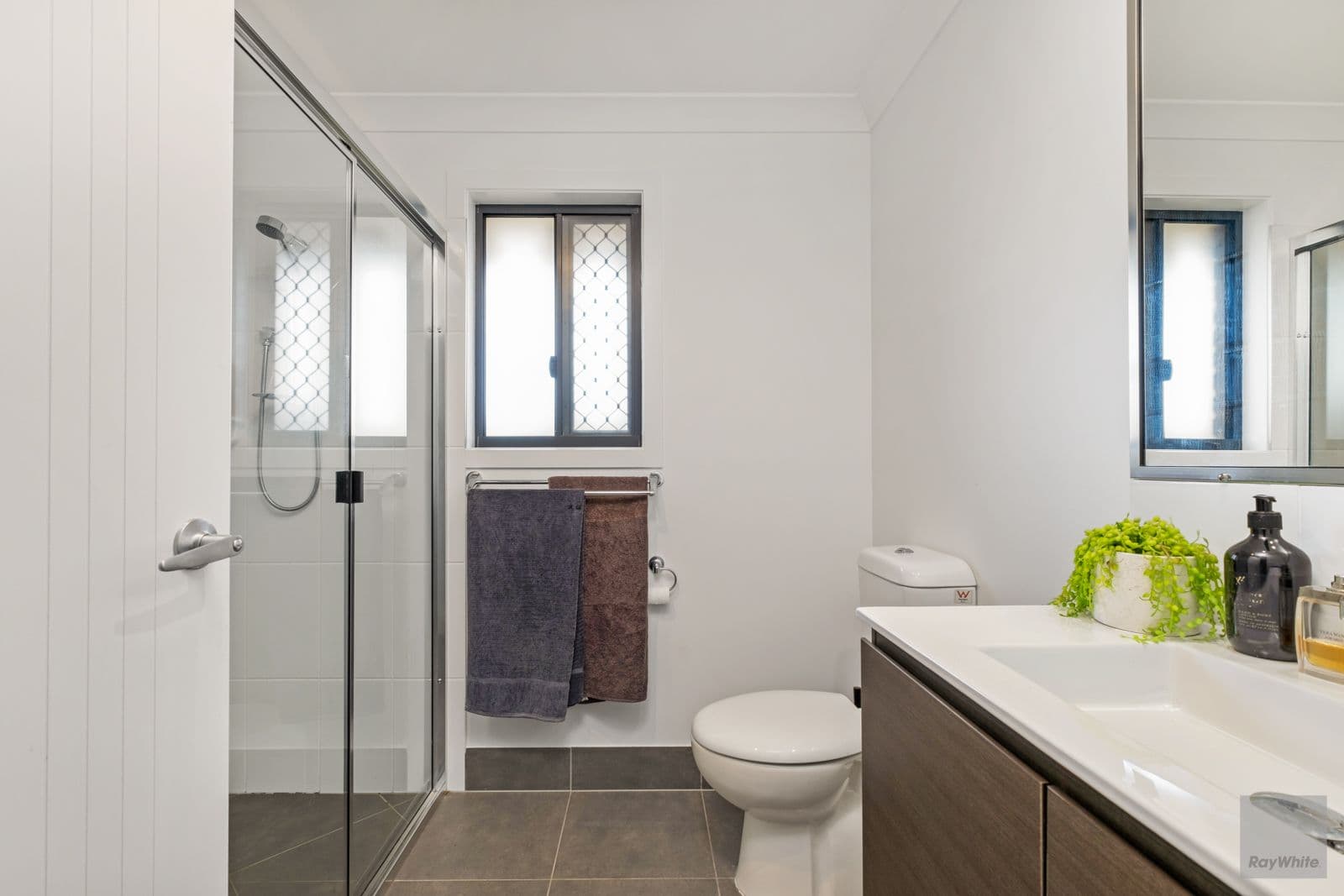 4 Ridgeway Close, Yeppoon QLD 4703, Yeppoon - Thumbnail 3