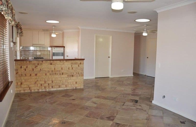 9 Cadbury Street, WARNBRO WA 6169, Warnbro - Thumbnail 8