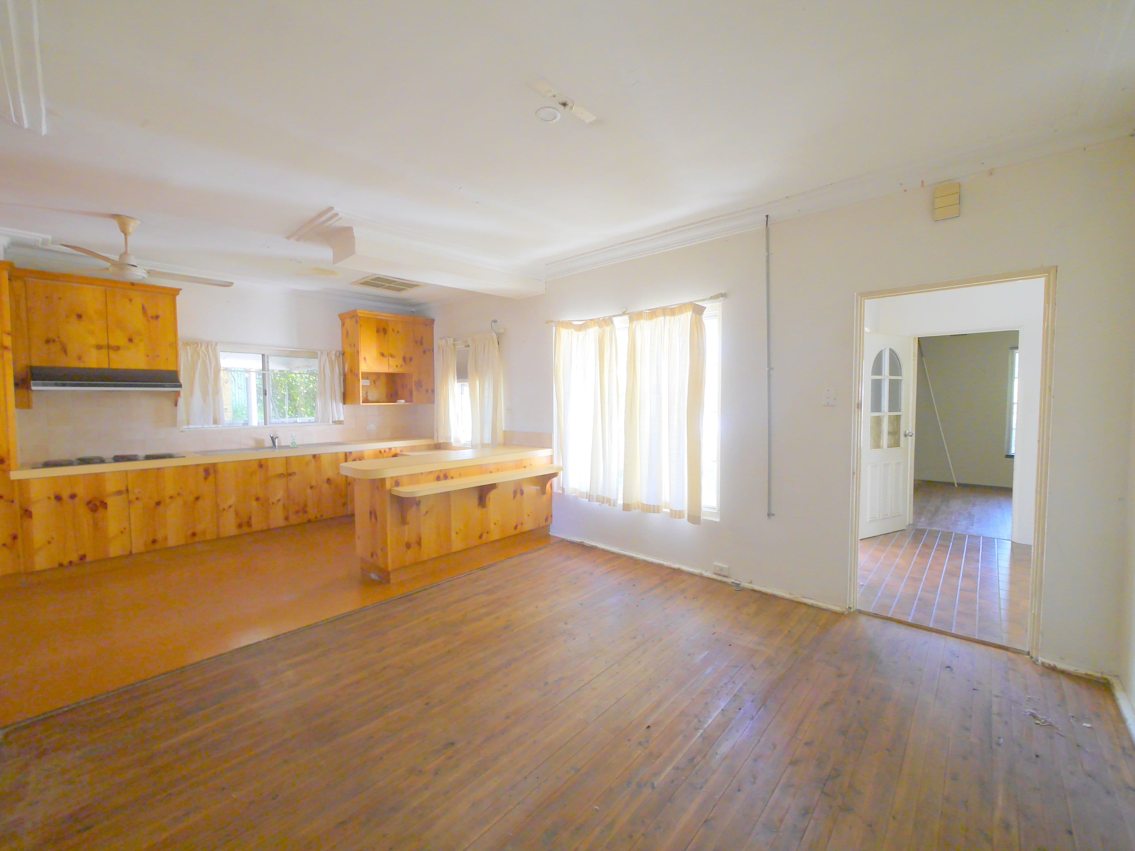 4 Macassar Street, Cowra - Thumbnail 2