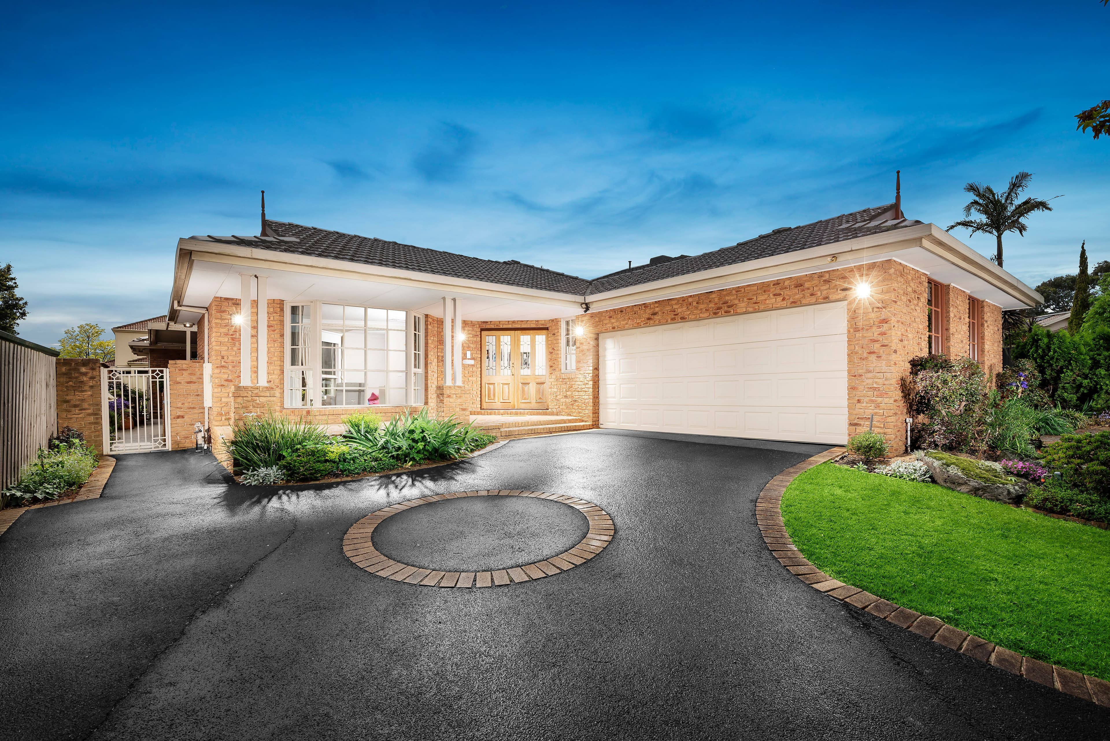 4 Finsbury Close, Rowville VIC 3178, Rowville - Image 1