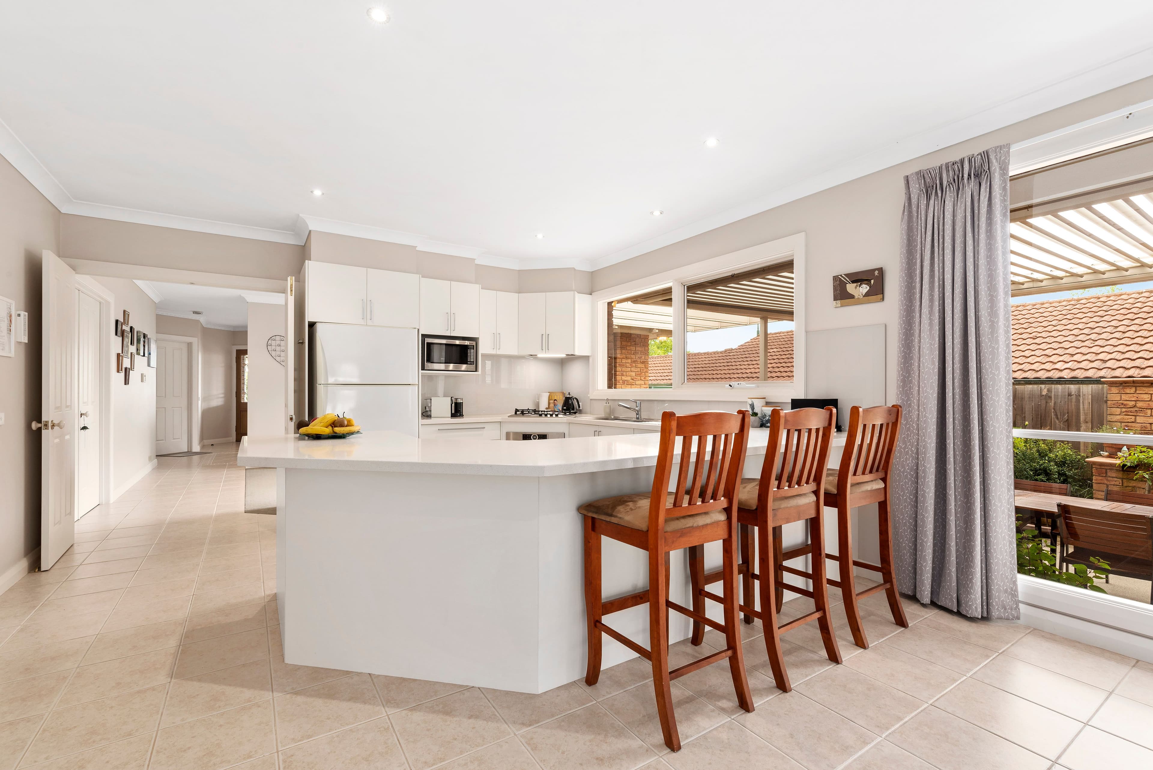 4 Finsbury Close, Rowville VIC 3178, Rowville - Thumbnail 4